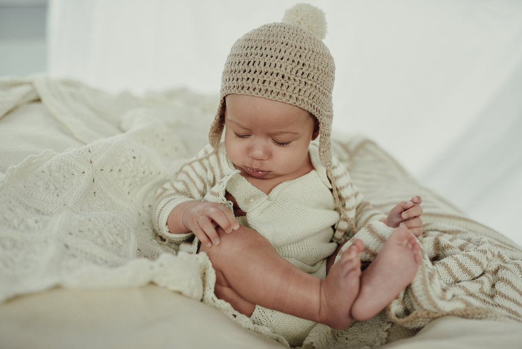 Acorn bonnet