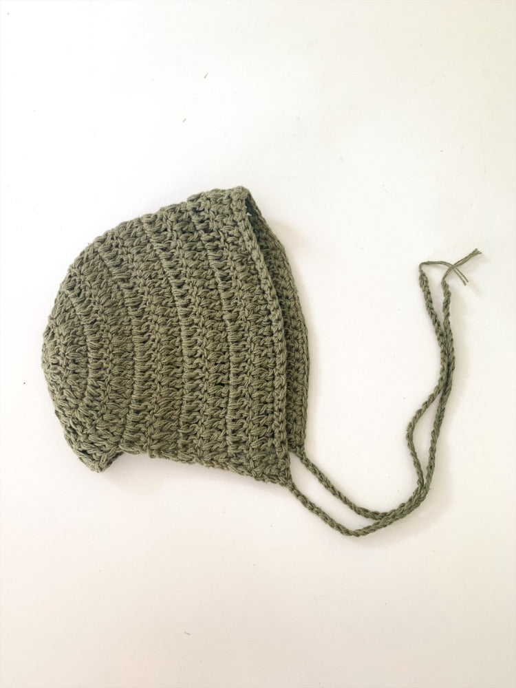 Layette bud bonnet